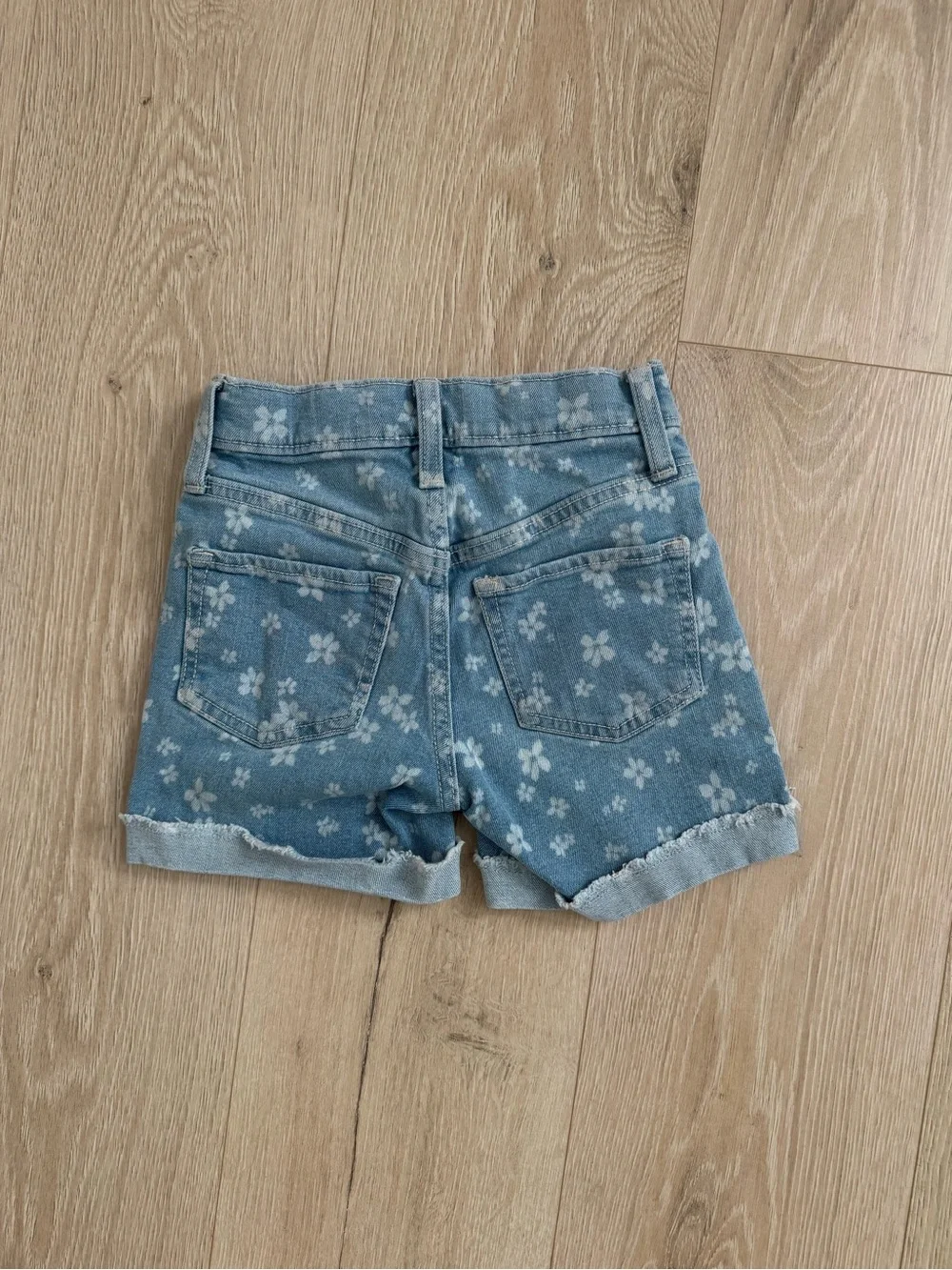 Old Navy Light Blue Floral Denim Roll-Cuff Shorts